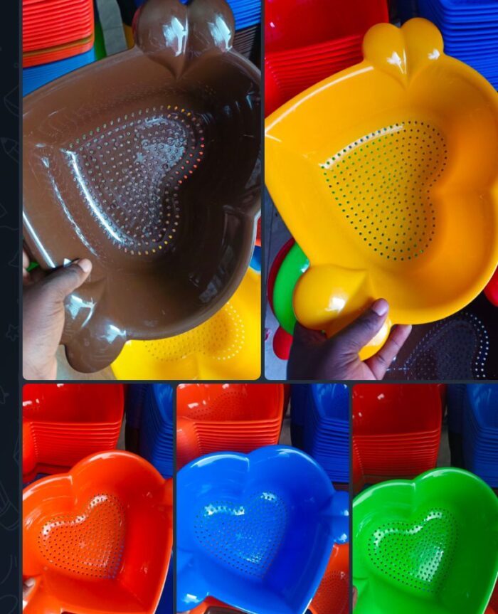 Heart seive basket 
Dozen (12pcs) - Image 1