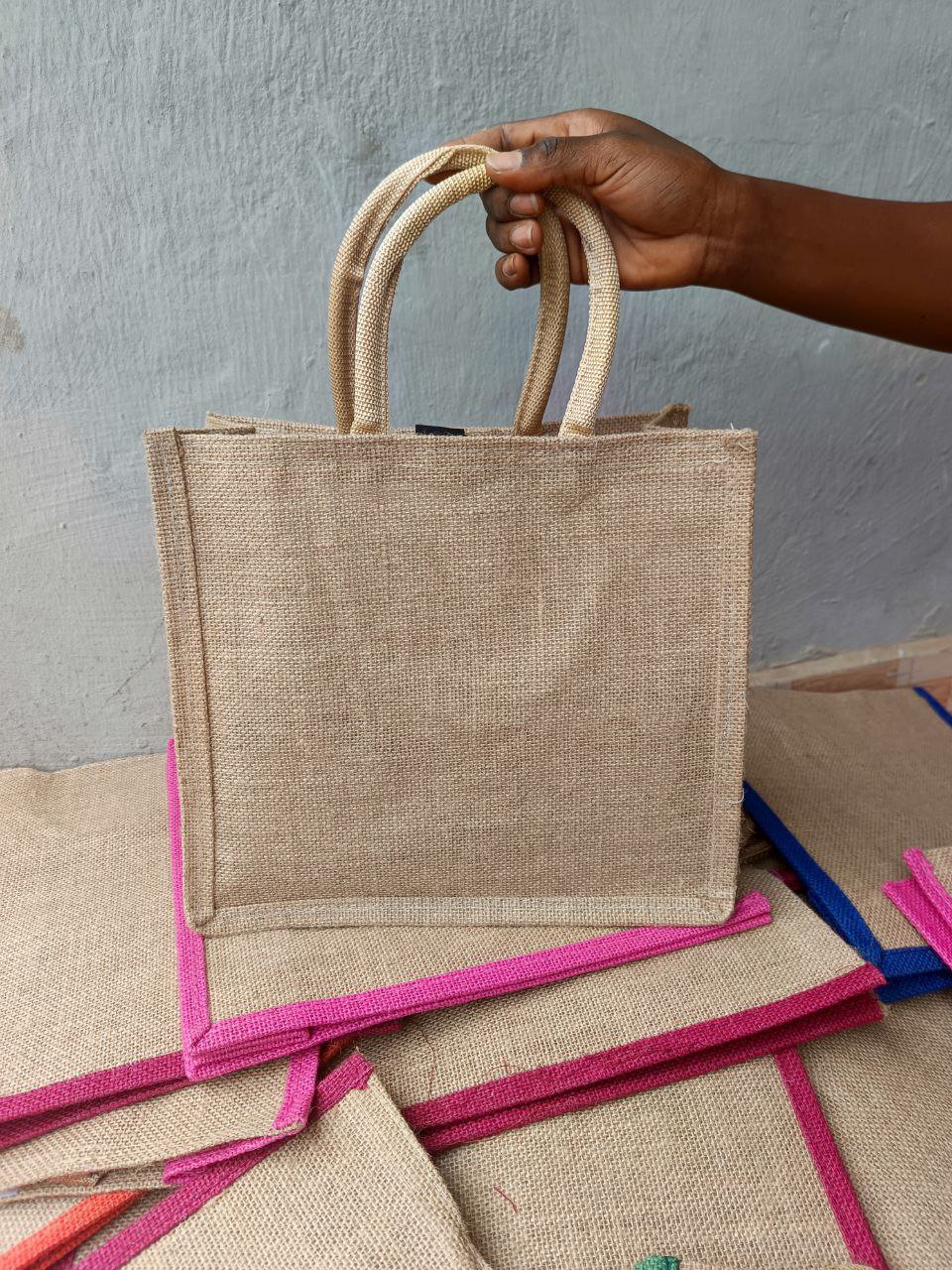 2025/10/1004471091.jpg souvenir bag - Image 1