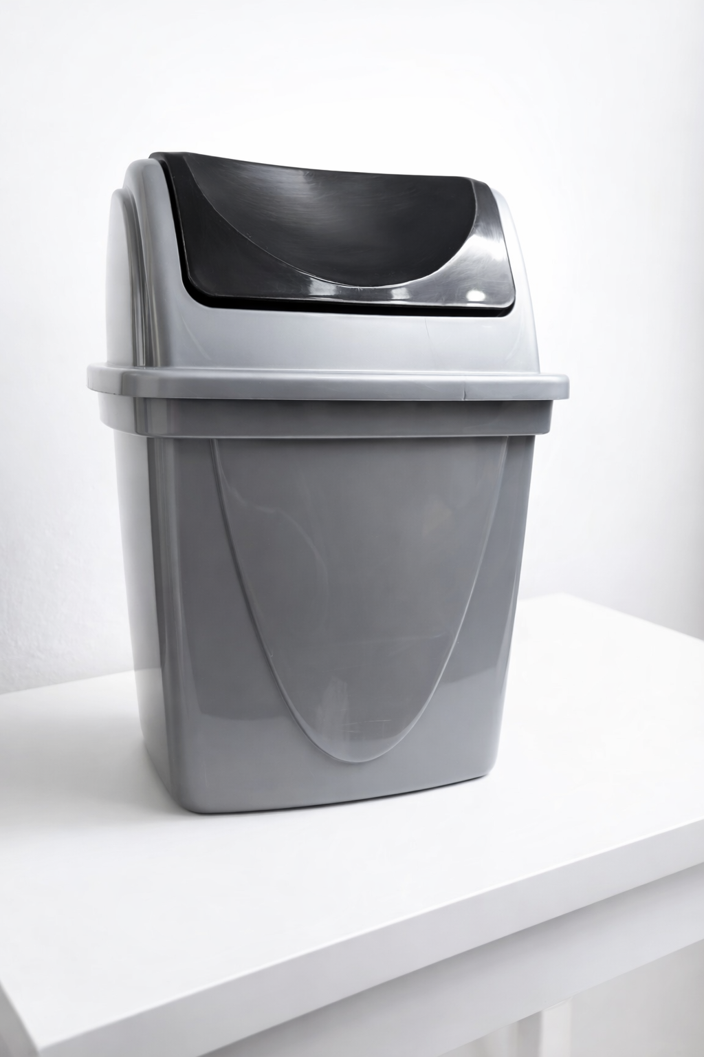 2026/01/1005692748.png mini dustbin - Image 1